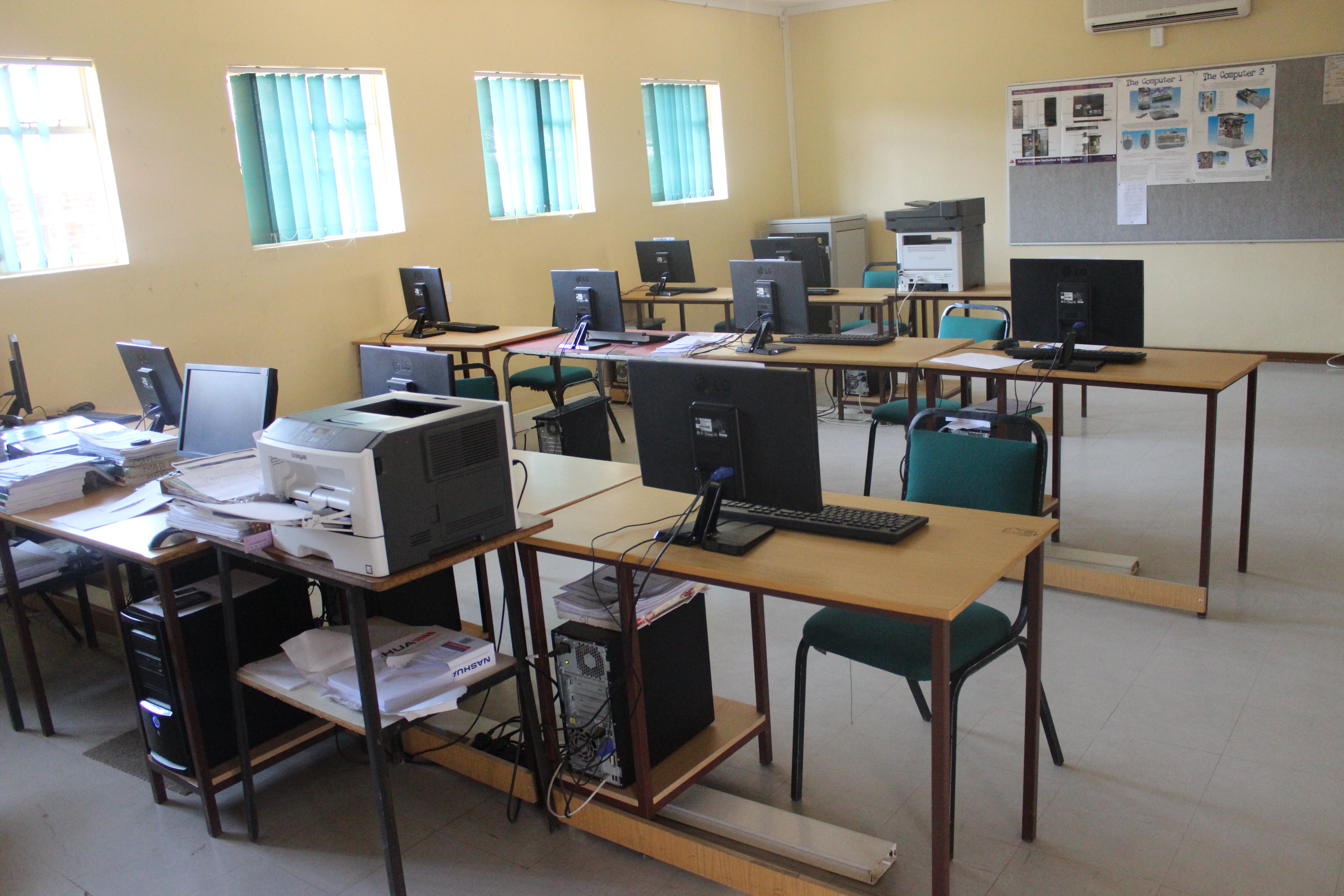 Computer laboratory photo